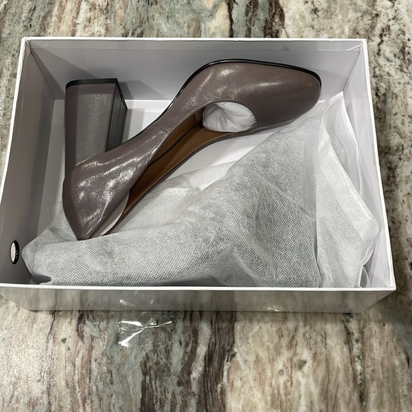 Square toe pumps - Picture 5 of 8